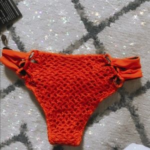 Brand new acacia bottoms